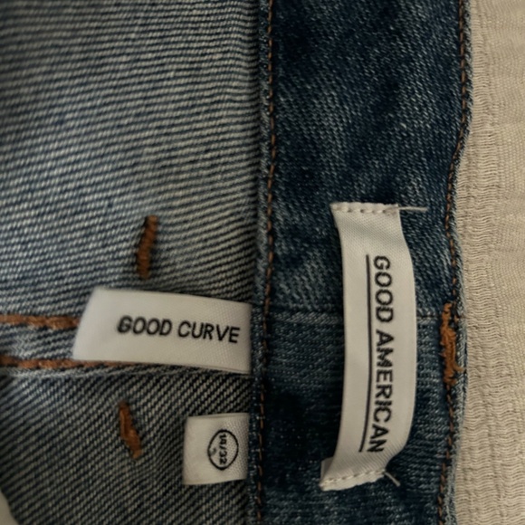 Good American Good Curve Jeans - Picture 3 of 3